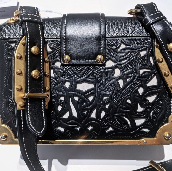 SOLD💕💯Authentic🎉Prada💎CAHIER💎 Leather Bag - Picture 3 of 8